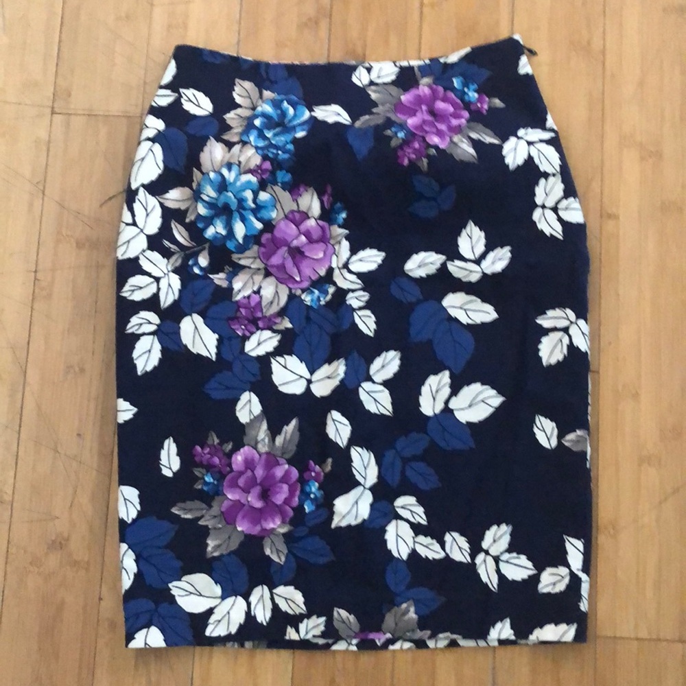 Ann Taylor Linen Pencil Skirt Floral